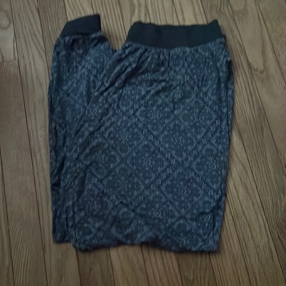 Hollister Pants - Hollister Soft cuffed Ladies lounge pants. Grays. Large. Well loved,still nice.